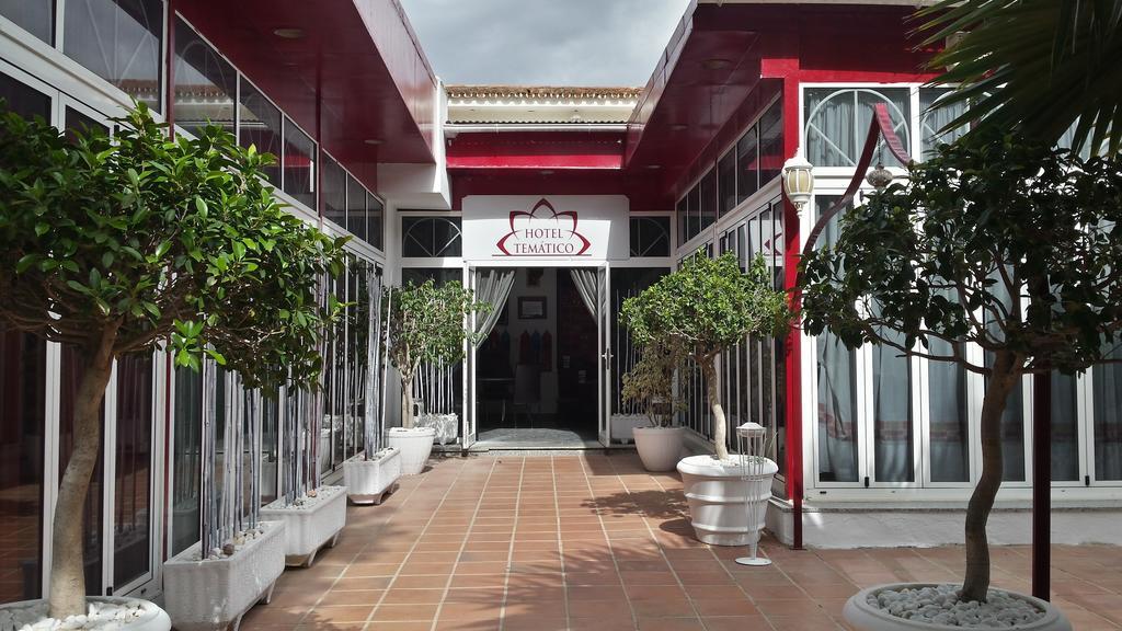 Hotel Tematico Costa Del Sol トレモリノス エクステリア 写真