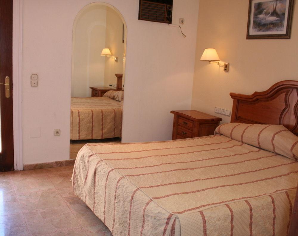 Hotel Tematico Costa Del Sol トレモリノス エクステリア 写真