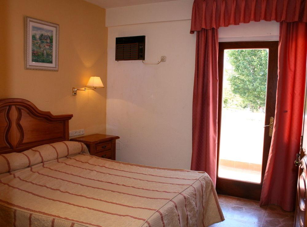 Hotel Tematico Costa Del Sol トレモリノス エクステリア 写真