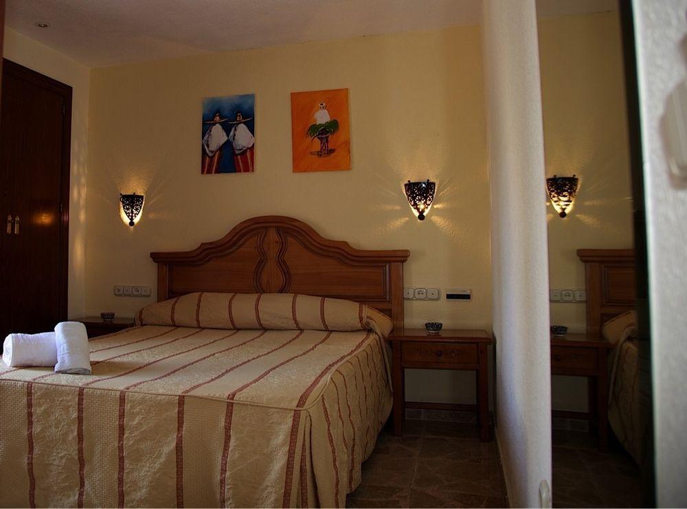 Hotel Tematico Costa Del Sol トレモリノス エクステリア 写真