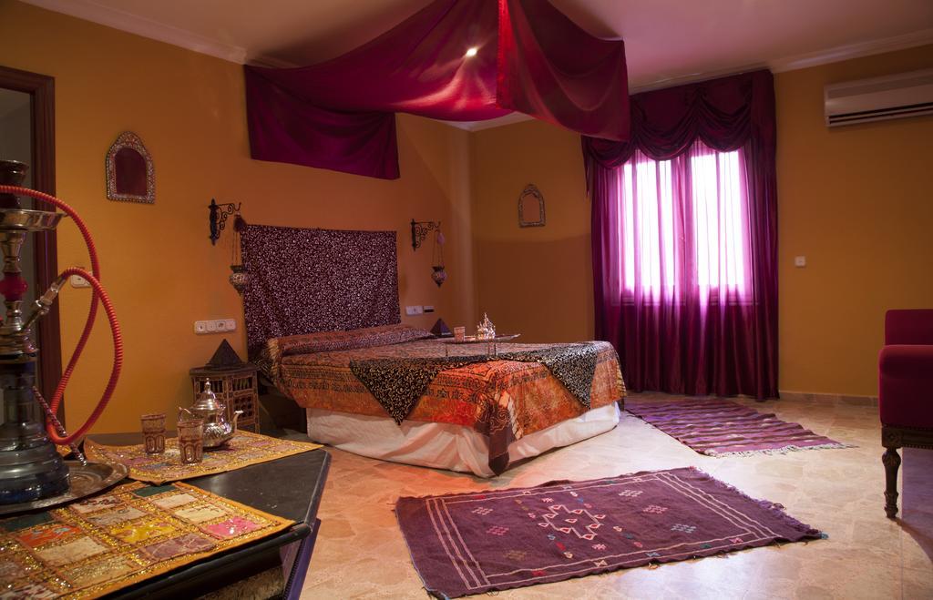 Hotel Tematico Costa Del Sol トレモリノス エクステリア 写真